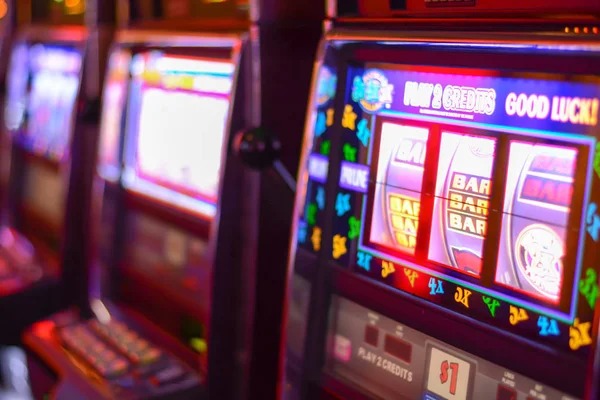 Live blackjack table on big slot platform